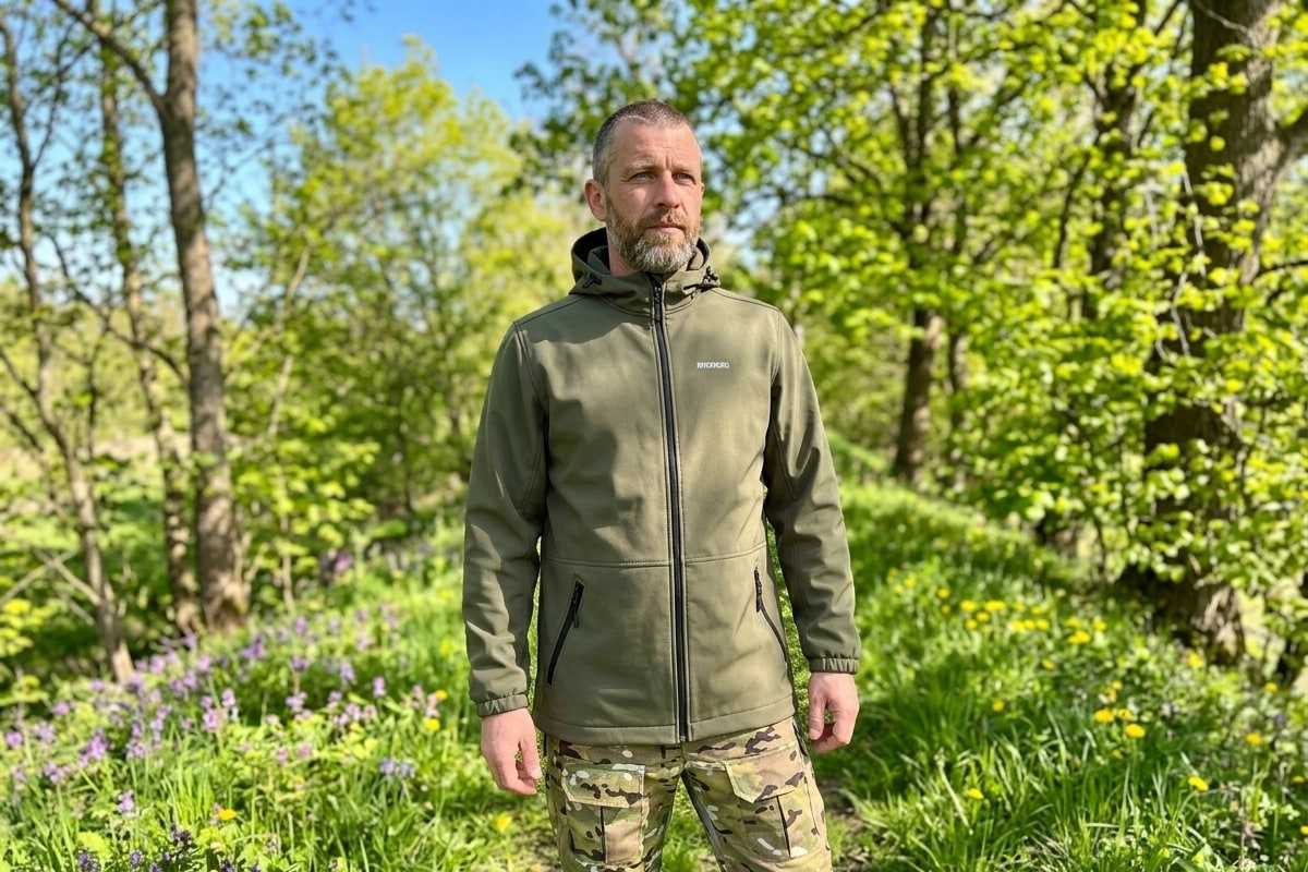 Что носить весной: софтшелл, ветровка, жилет Что носить весной: софтшелл, ветровка, жилет